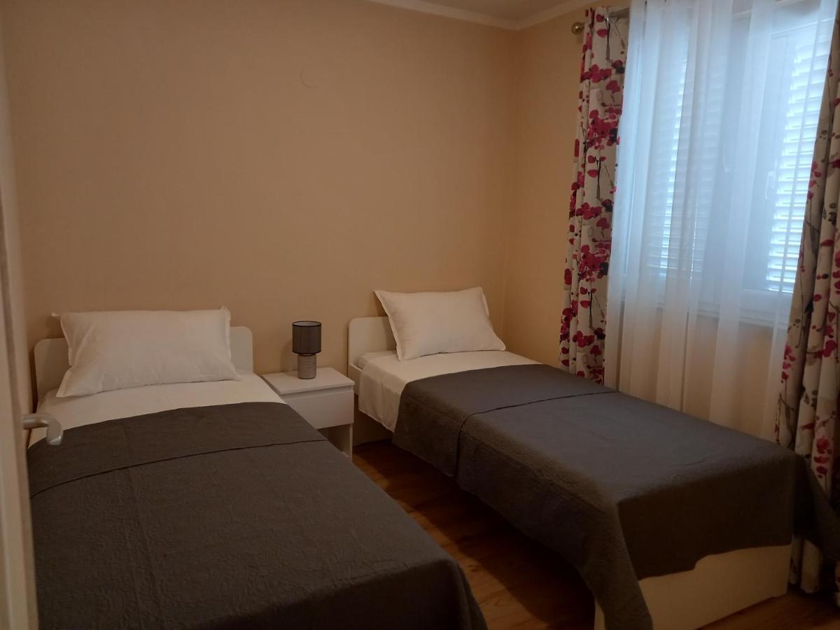 Ena Apartment Turanj Exterior photo